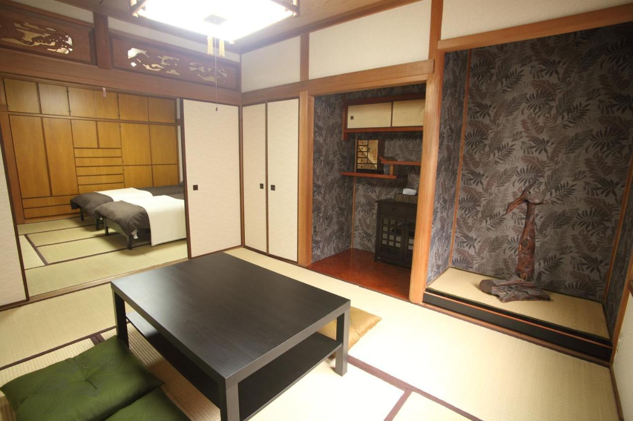 Guest House Futaba Osaka Bagian luar foto