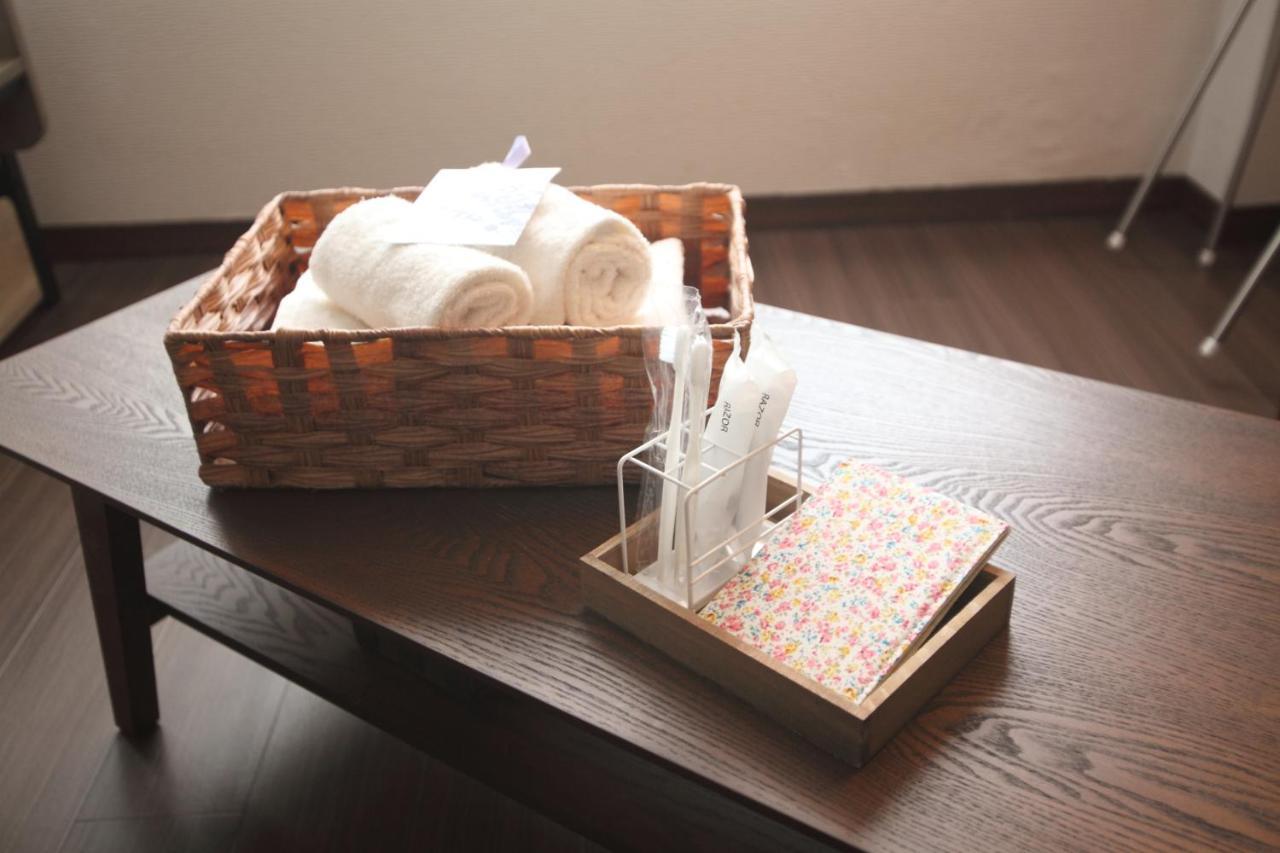 Guest House Futaba Osaka Bagian luar foto