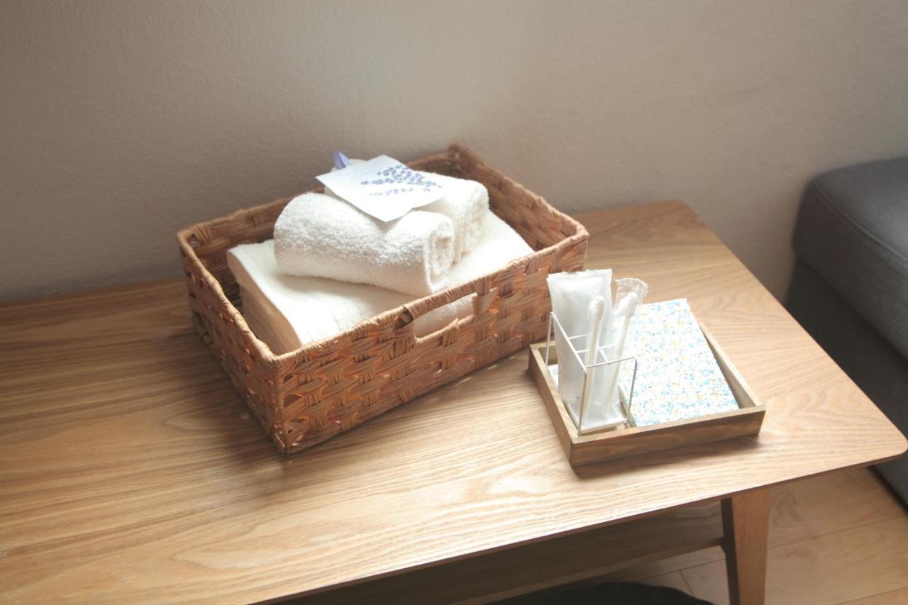 Guest House Futaba Osaka Bagian luar foto