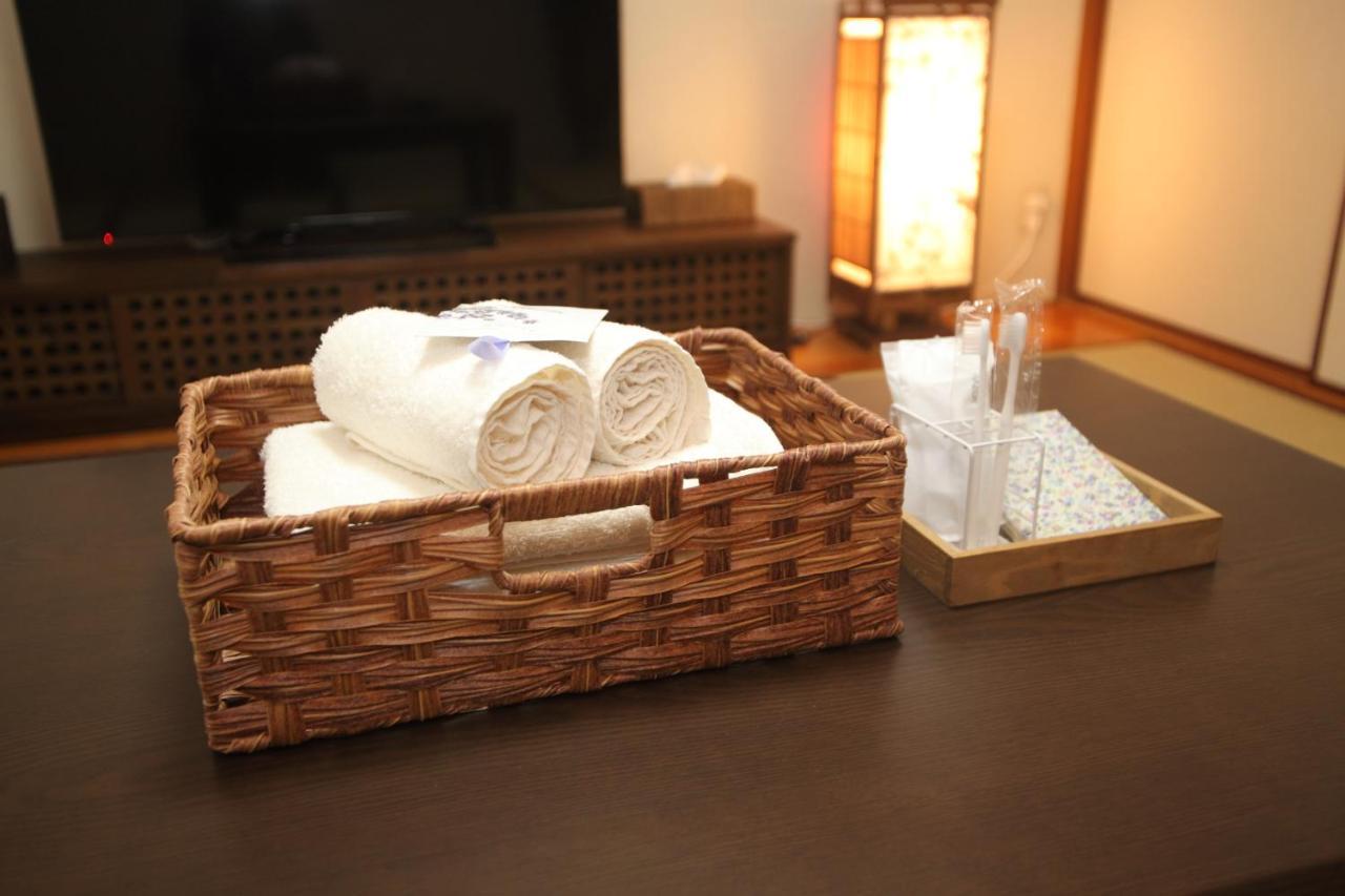 Guest House Futaba Osaka Bagian luar foto