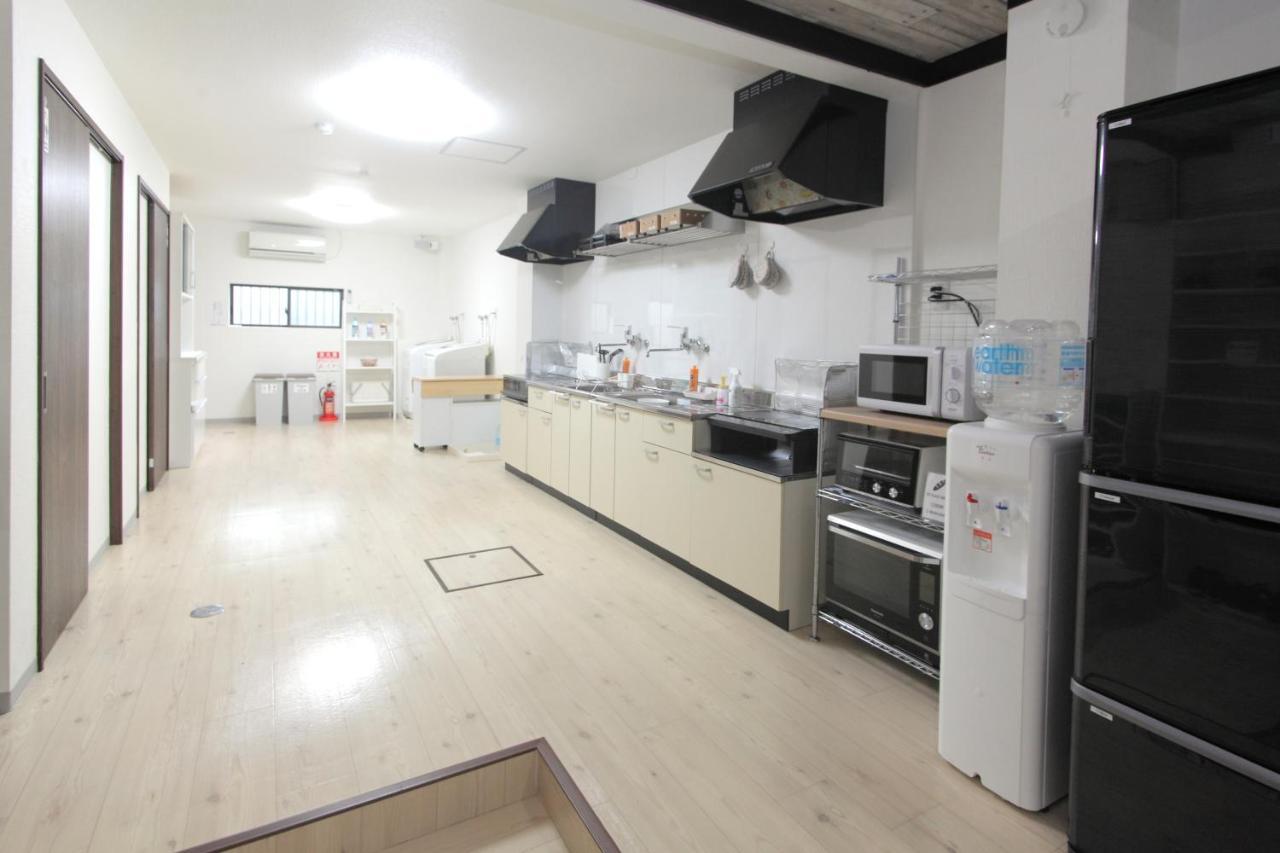 Guest House Futaba Osaka Bagian luar foto